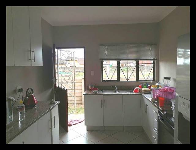 3 BEDROOM HOUSE FOR SALE IN BRACKENHAM